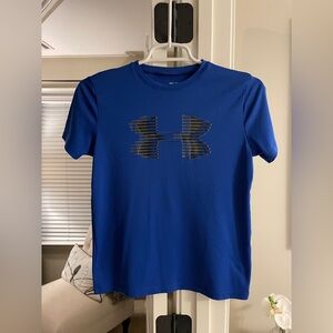Boys Under Armour Shirt - Size Youth Medium
